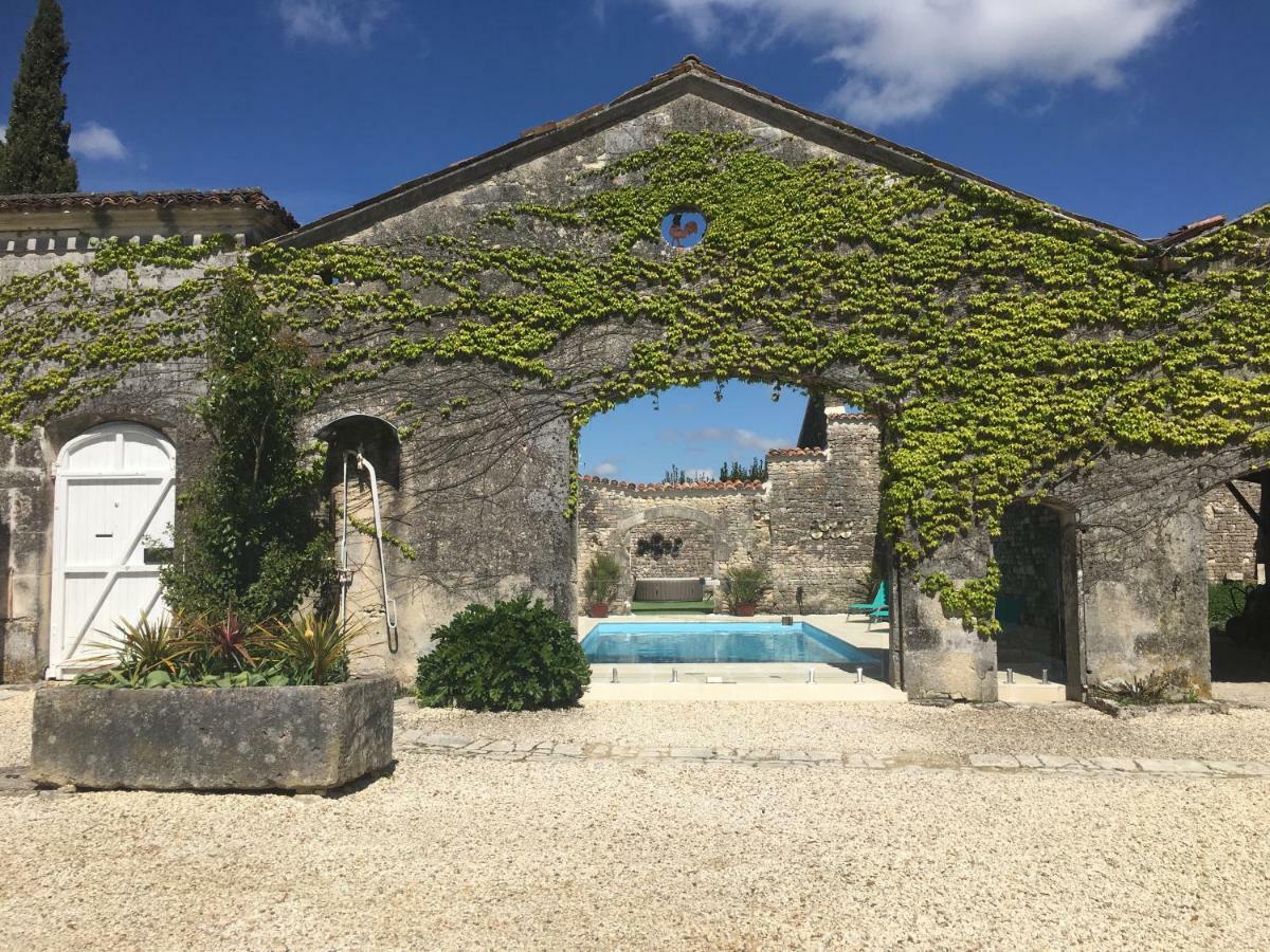 1854 Chassors Villa Exterior photo